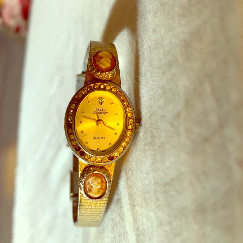 Vintage Cameo Watch